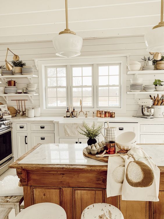 Home Style Trend: White Kitchen 